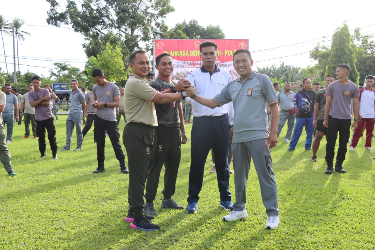 Perkuat Soliditas Tni Polri Di Halmahera Utara Olahraga Bersama