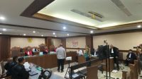 IMG-20251028-WA0147 Pengadilan Negeri Jakarta Pusat menggelar sidang lanjutan perkara nomor 439/Pid.Sus/2025/PN Jkt.Pst, pada Rabu (22/10/2025). Perkara tersebut terkait pemasangan patok di area izin usaha milik PT Wana Kencana Sejati (WKS) yang dilaporkan PT Position.